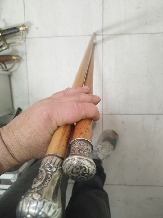 Bastoane cu capul din argint 550€ toate 3