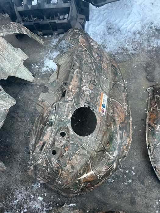 Пластик на Ямаха грызли 700