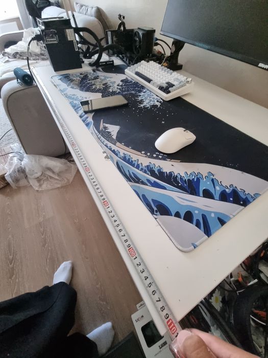 Продам белый стол 110х70