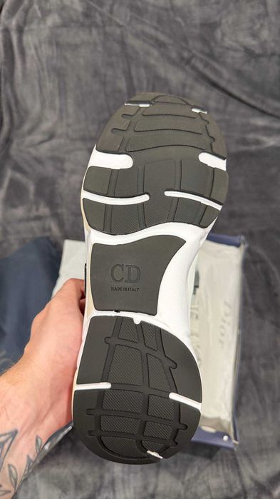 Кроссовки Dior B22
