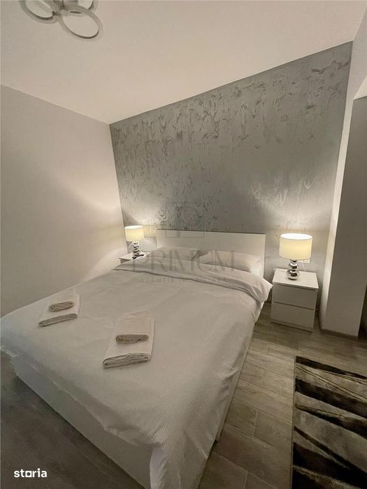 Gh Lazar - 2 Camere - Etajul 1 - Lift - Renovat - Centrala Proprie - M