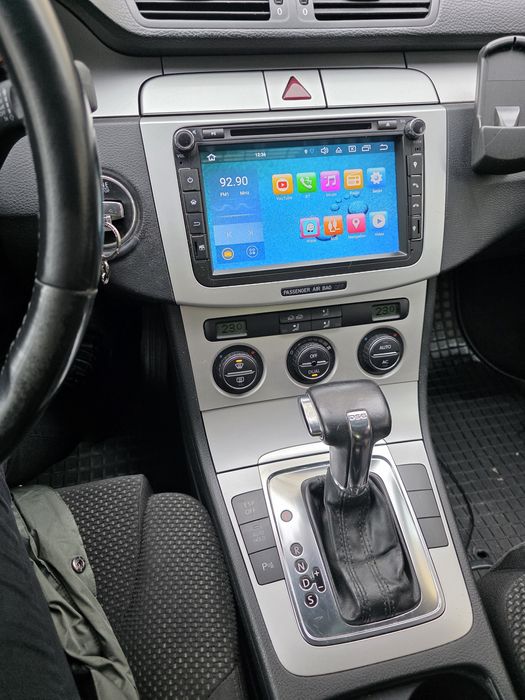 Vând auto Volkswagen Passat 2008,cutie automata, gri, 3500e, neg.