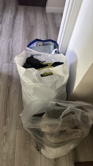 Вещи даром отдам