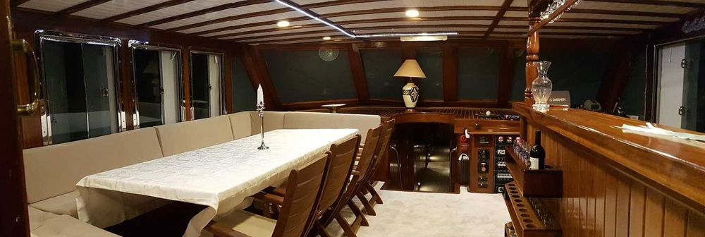 Velier, yacht cu vele de tip goeleta 24 metri