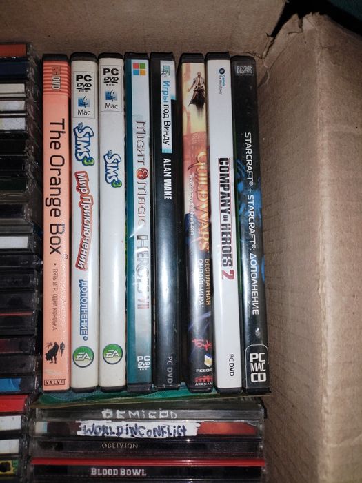 продам диски. музыка, игры, фильмы.