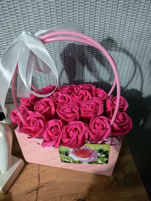 Лукошки ,розы из мыла