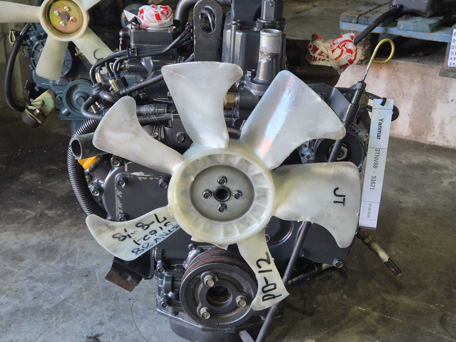 Motor second hand Yanmar 3tnv88 chiuloasa segmenti piston pompa injectie arbore cotit pompa apa pompa ulei