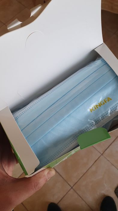 Masti medicale de unica folosinta, Manusi latex