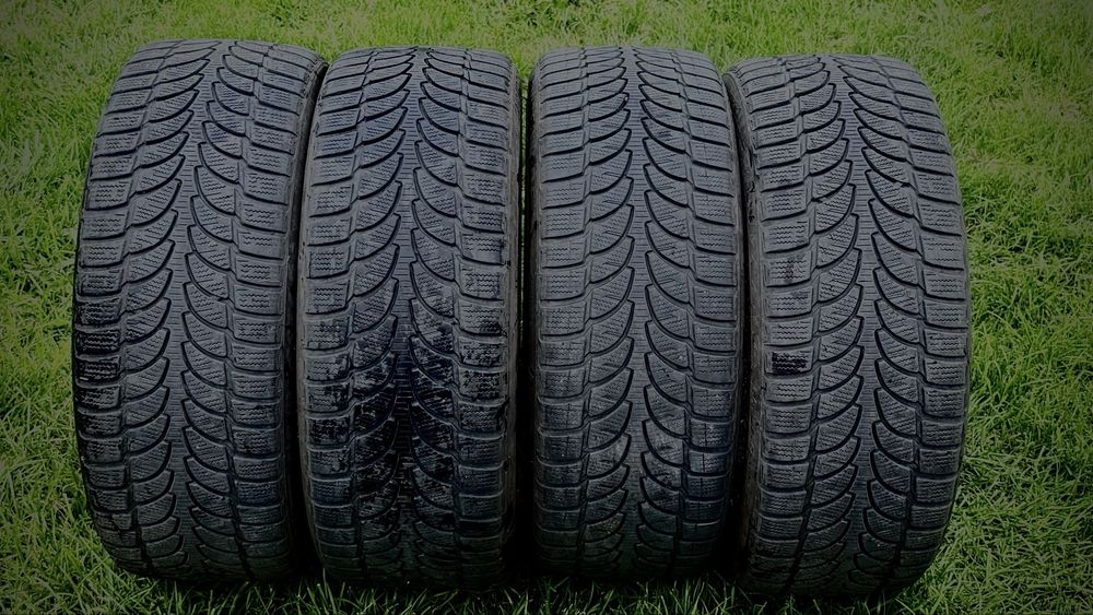 Зимни гуми 235/45/R19 BRIDGESTONE