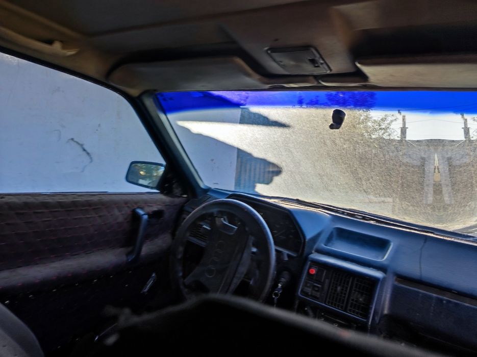 Продам Ауди 100 с3 не находу