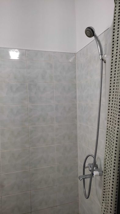 Собственик дава под наем двустаен апартамент в центъра на гр.Шумен