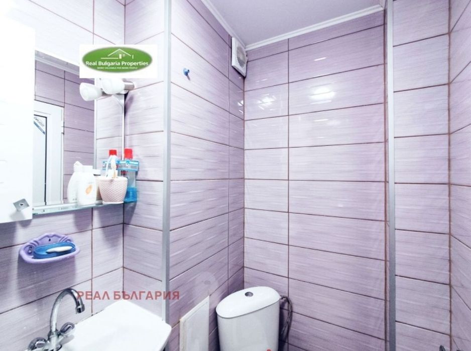 Продава се Двустаен апартамент в Русе, Център - 62 кв.м за 1257 €/кв.м - Снимка #16