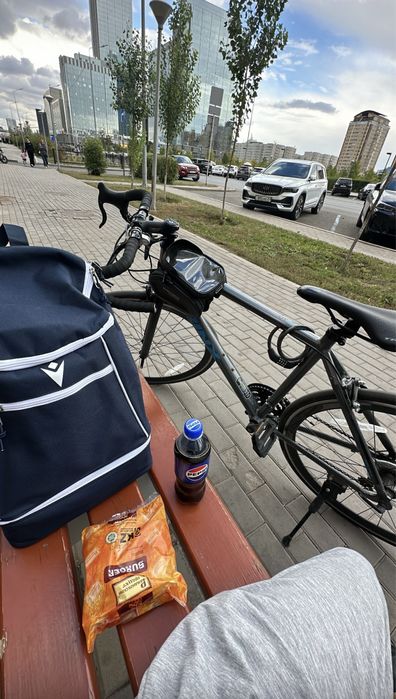 Продам шоссейник trinx