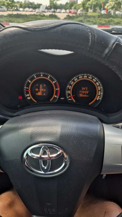 Toyota Auris 1.33VVT-i LIFE