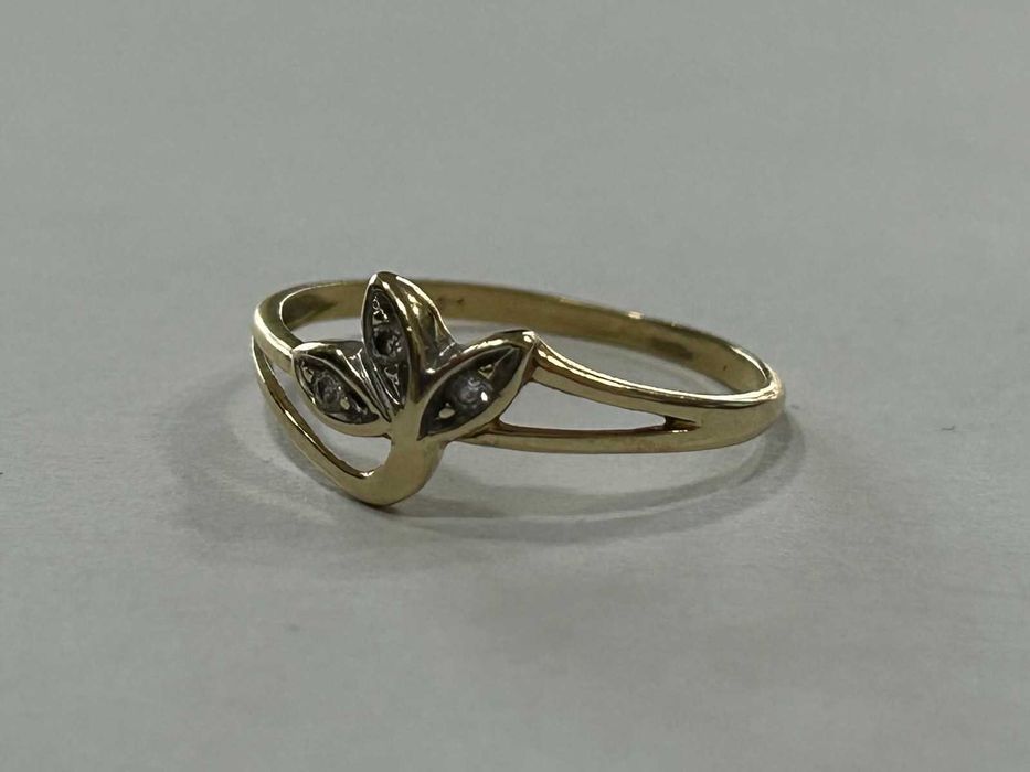 Дамски златен пръстен 14К / 1.51 гр.