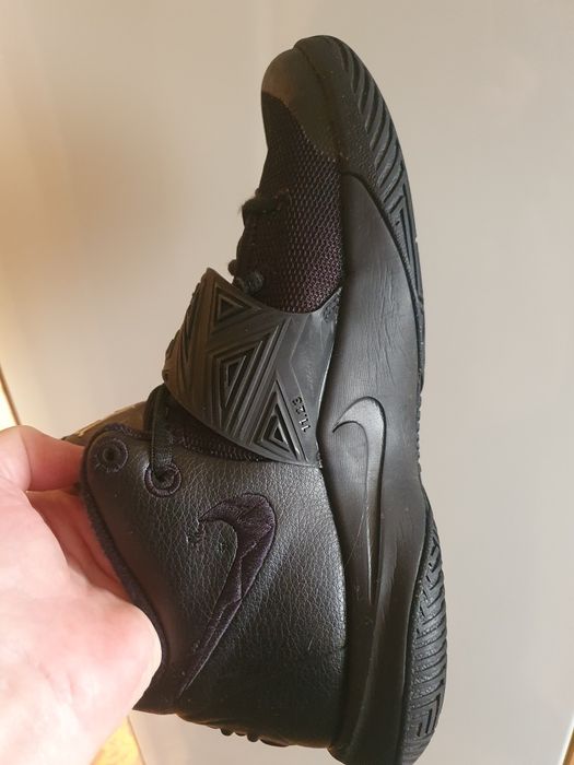 Продам Кроссовки Nike