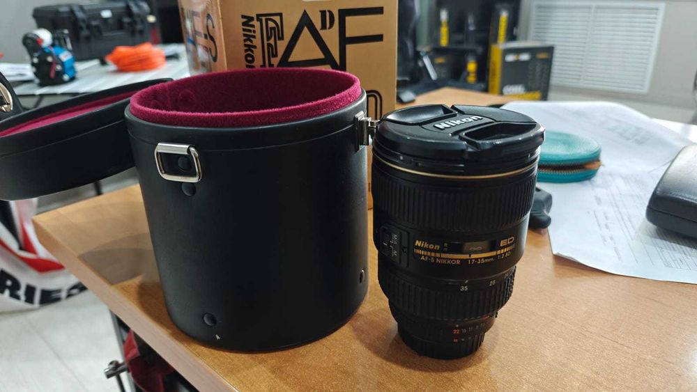 Nikor 17-35 mm/2.8 ED