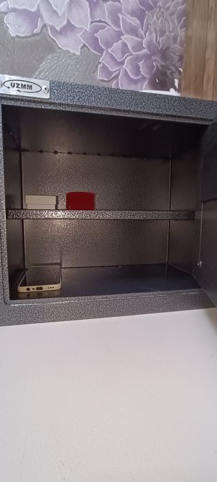 Сейф продам свой