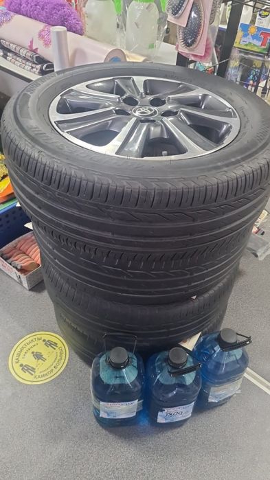Титанка с резинам 215/60R16