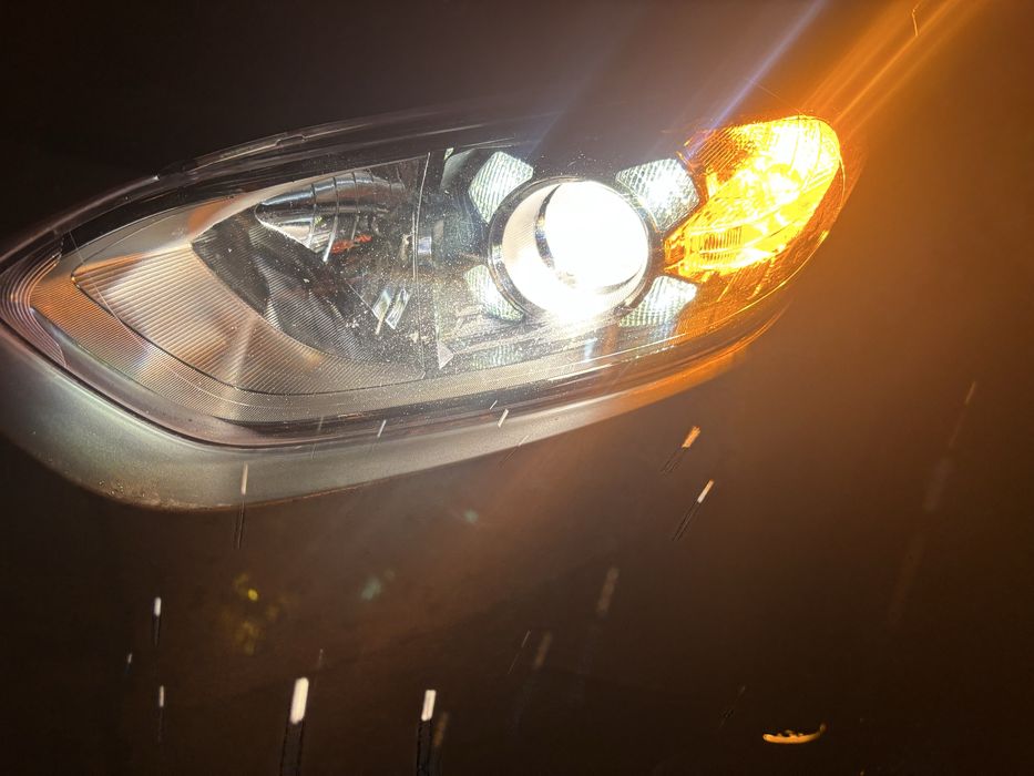 Фара Kia ceed 2023 года