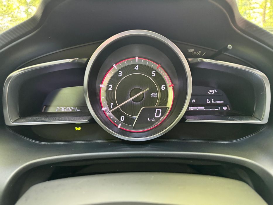 Mazda 3 2.2d keyless/heads up/piele