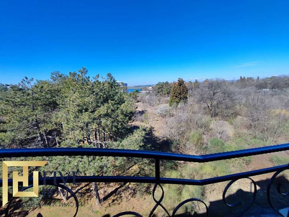 Продава се Двустаен апартамент в Бургас, Център - 62 кв.м за 1533 €/кв.м - Снимка #14