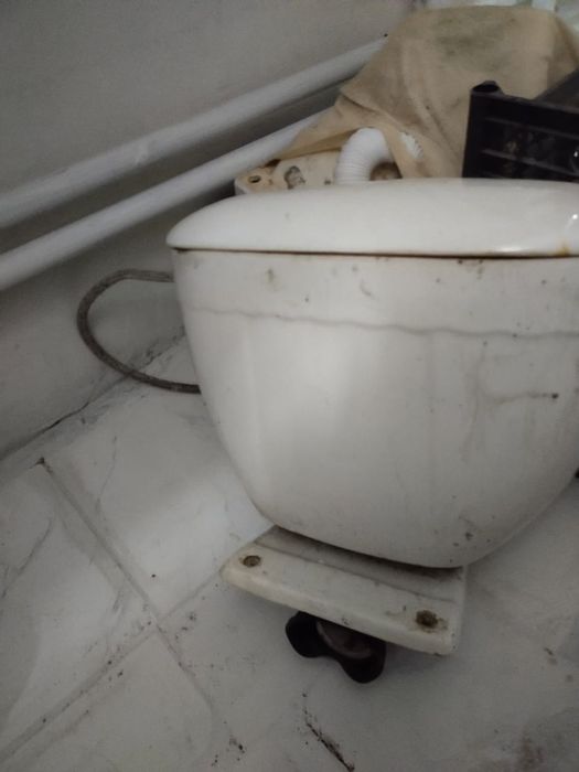 Продам смывной бочок