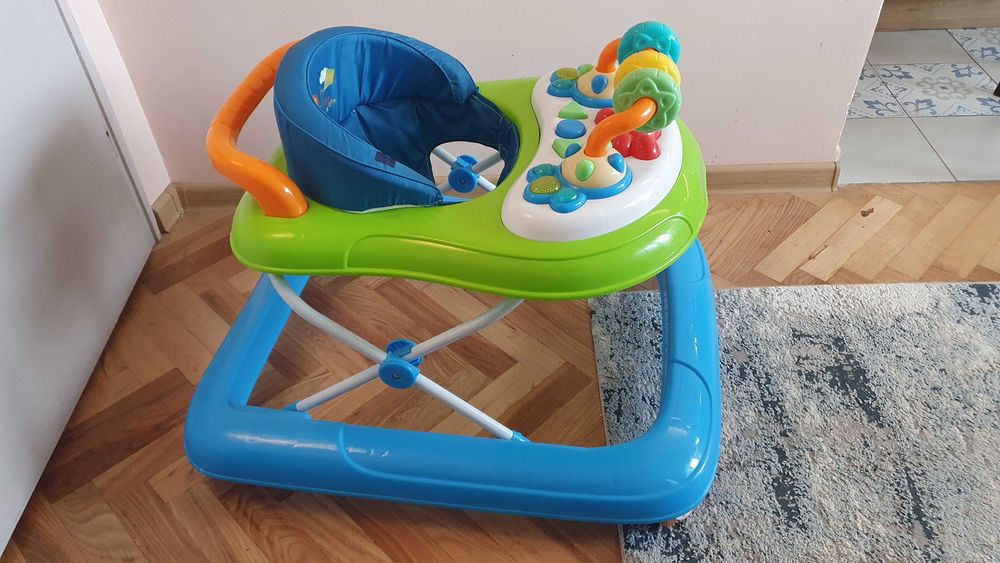 Проходилка (паяк) за бебе Kikka Boo