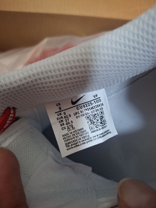 Кросовки уни найки