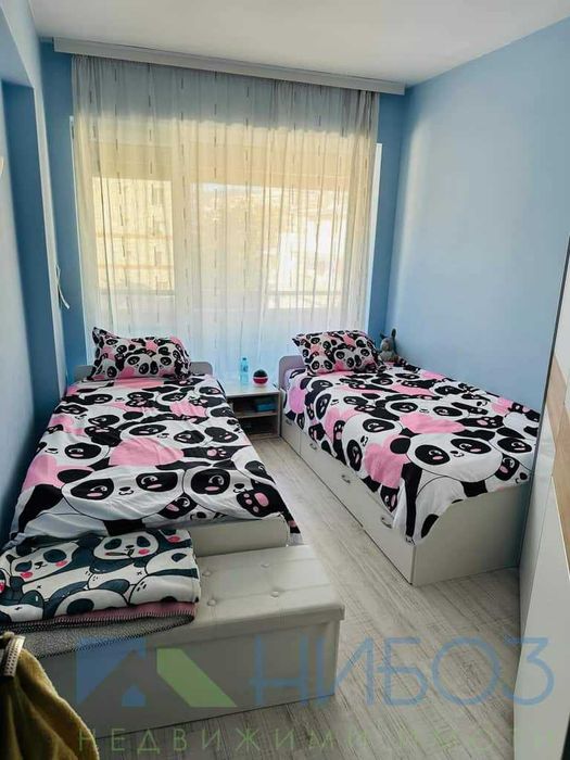 Продава се Тристаен апартамент в Стара Загора, Център - 101 кв.м за 1288 €/кв.м - Снимка #4