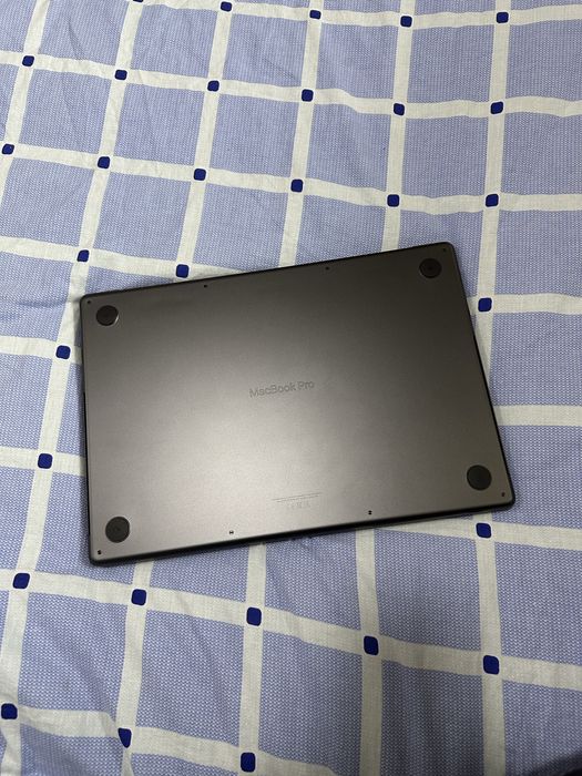 MacBook Pro 16″ (M3 Pro)