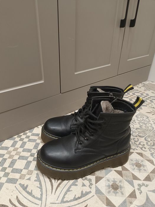 Бесплатно размер Хs, ботинка 34