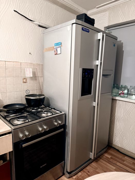 продам холодильник Samsung