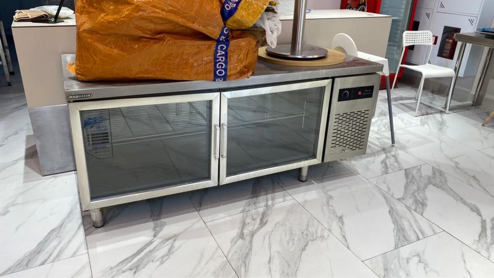 Продам холодильный стол