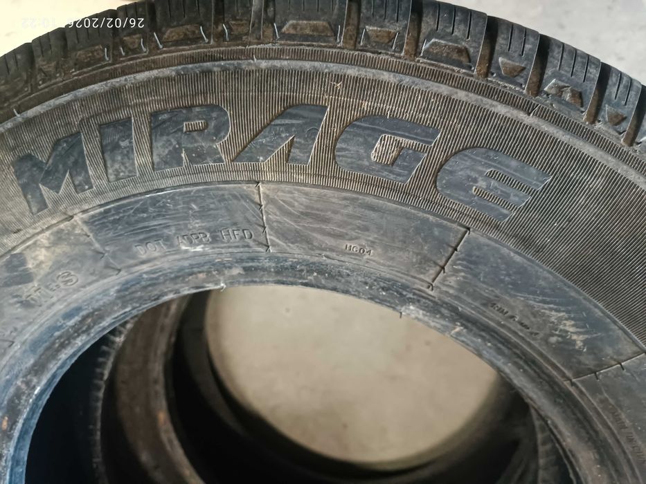 2бр. зимни гуми 225/70/15C Mirage