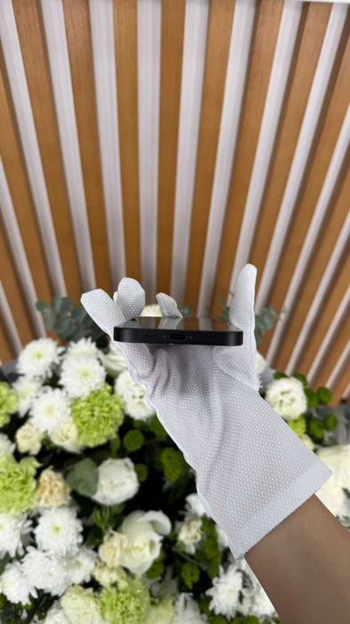 iPhone 16 Е 128Gb AКБ-100% состояние хорошее