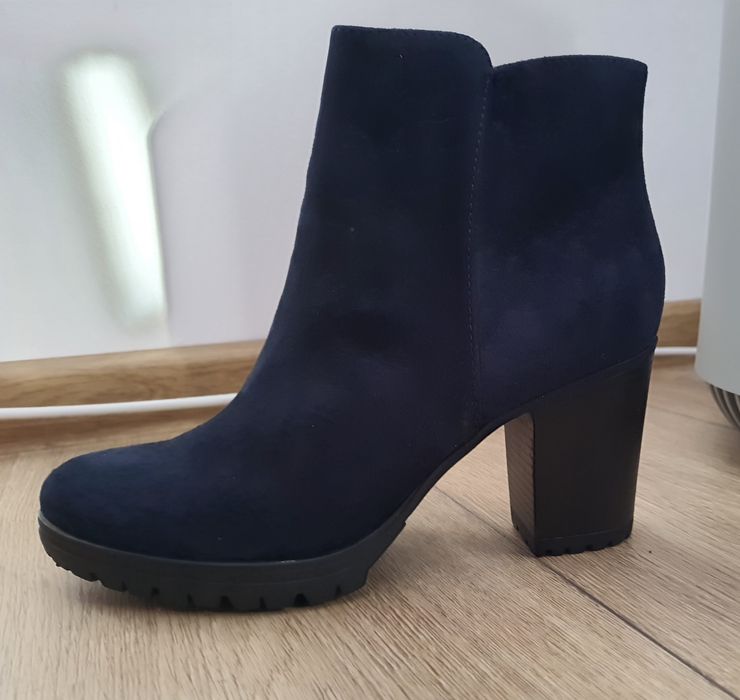 Vând ghete damă Deichmann