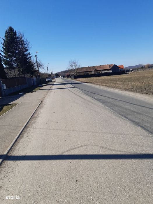 Teren intravilan construibil utilitati asfalt central Lunca Calnicului