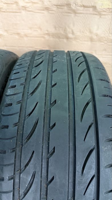 225/45/17 2 buc vara Pirelli