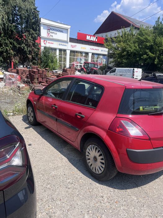 RENAULT Megane