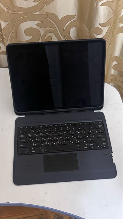 Aipad 13 M2.