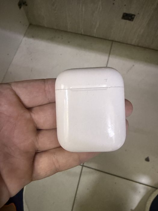 airpods original 100%
