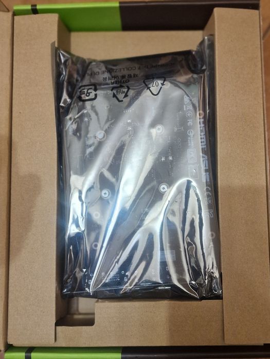 Продам видеокарту Asus GEFORCE RTX 3050