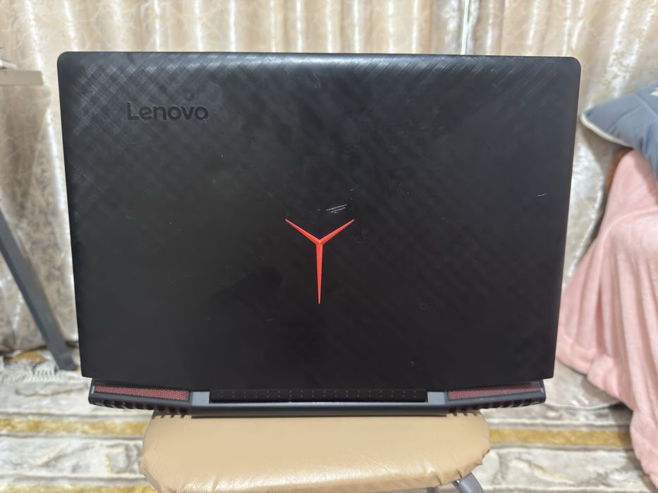 Игровой ноутбук Lenovo Y720