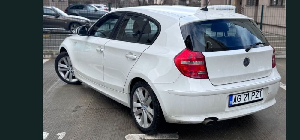 BMW 1 Series 2011 — imagine 2