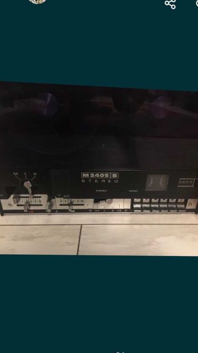 Четри пистов ролков магнетофон УНИТРА