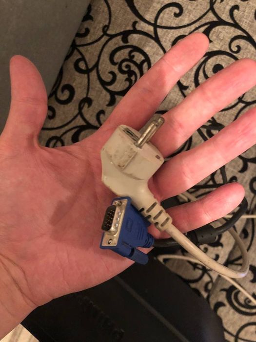 Продается монитор