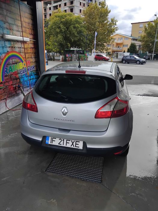 Vand masina renault