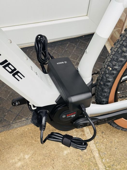 Bicicletă/MTB electric CUBE REACTION SLT, full XT DEORE, FOX , Bosch !