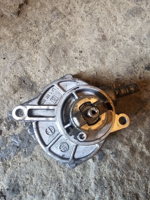 Pompa vacuum A6462300165 MERCDEDES C-CLASS